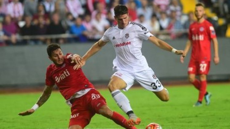 Beşiktaş Antalyaspor'u 5 golle yendi