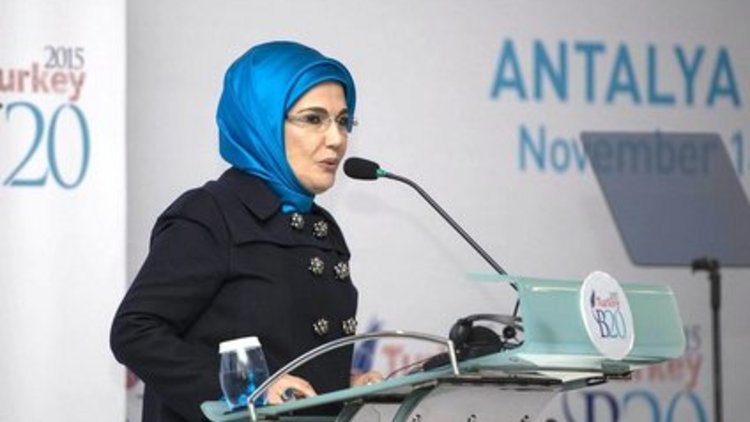 G20 zirvesinde kadınlar barış mesajı verdi