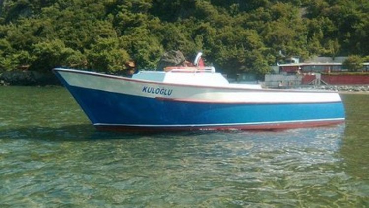 Amatör balıkçıların teknesi battı