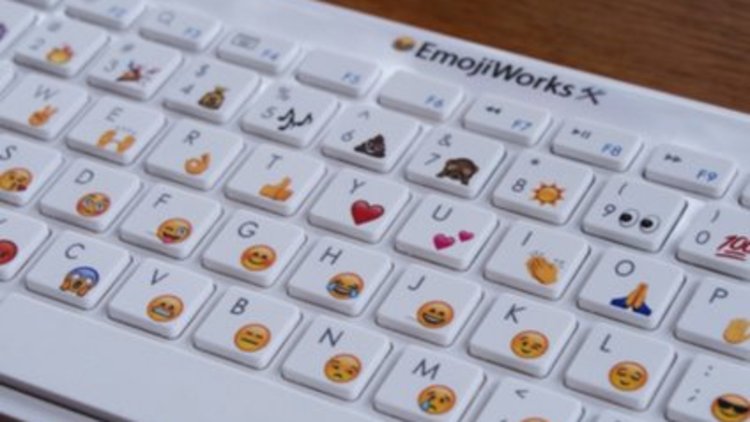 Emojiler klavyeye geliyor