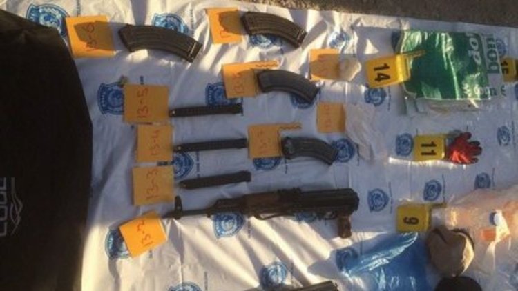 Park halindeki araçta çok sayıda mühimmat bulundu