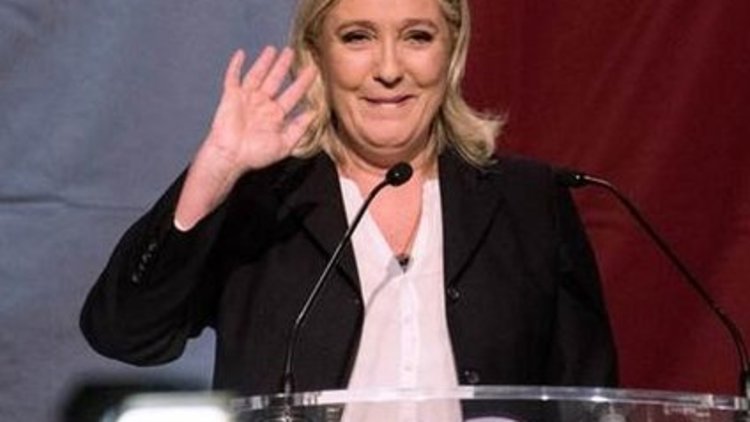 Fransa'da bölgesel seçimlerin ilk turundan aşırı sağ lider çıktı