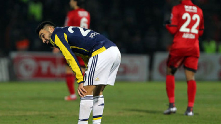 Fenerbahçe zirveyi Beşiktaş'a bıraktı