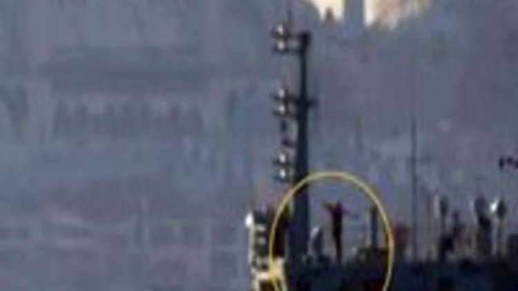 Rus savaş gemisi boğazdan geçti