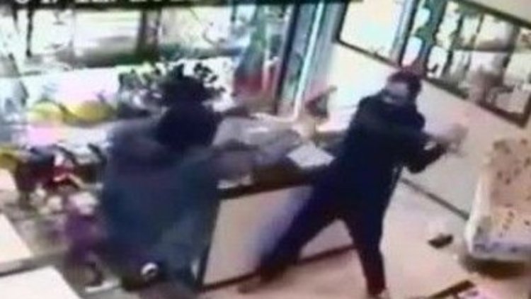 Kuyumcudaki vahşet kamerada