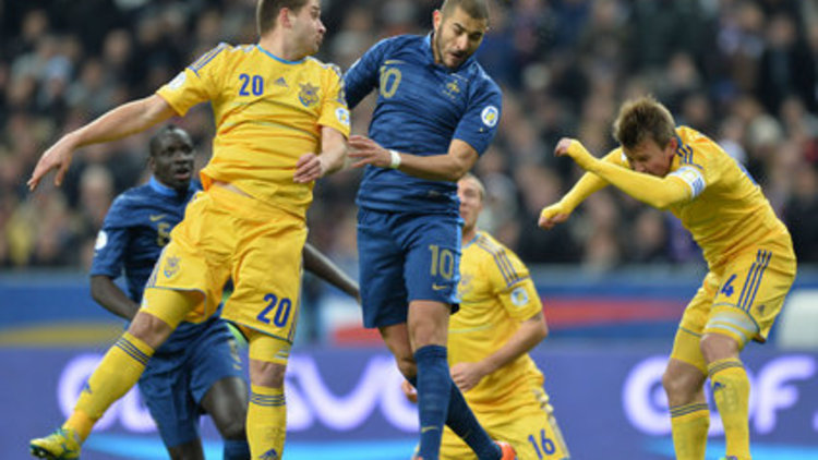 Karim Benzema&#039;ya milli şok