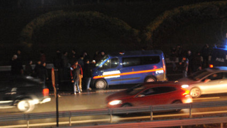 İstanbul&#039;da jandarmaya saldırı