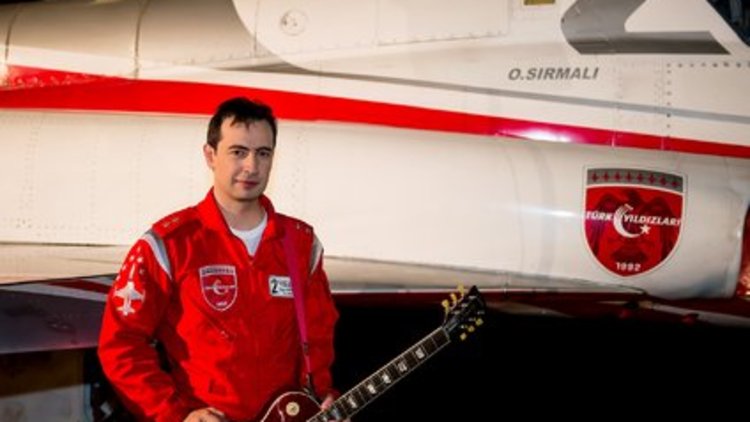 Denizin dibinden göğün yüzüne