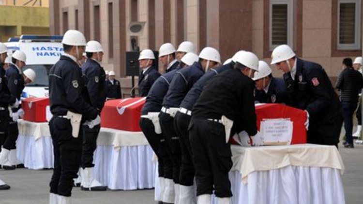 Diyarbakır şehitlerine veda