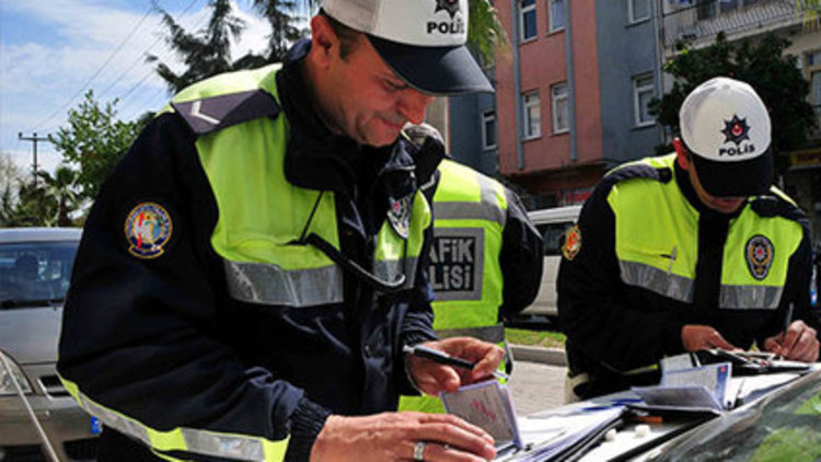 Boğaz spreyi kullananlar dikkat! Ehliyetinize el konulabilir