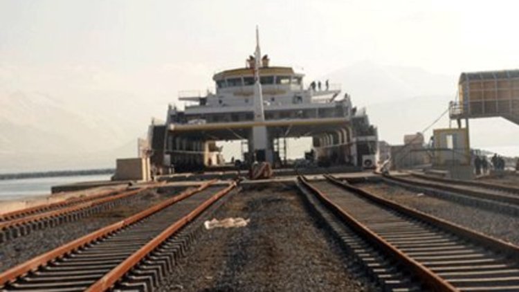 Türkiye&#039;nin en büyük feribotu artık sularda