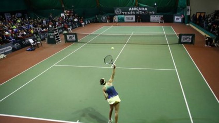 Şampiyon Sırp, Çağla ikinci