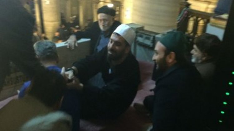 Arda Turan, soluğu Eyüp'te aldı 