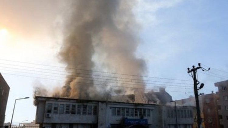 PKK kütüphane bombaladı: 4 çocuk yaralı