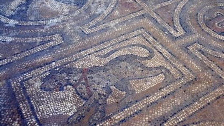 Sondajdan tarih fışkırdı!