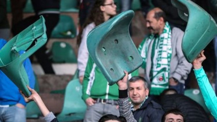 67 yıllık stada söke söke veda