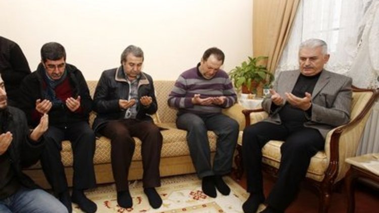 Bakan Yıldırım'dan anlamlı ziyaret