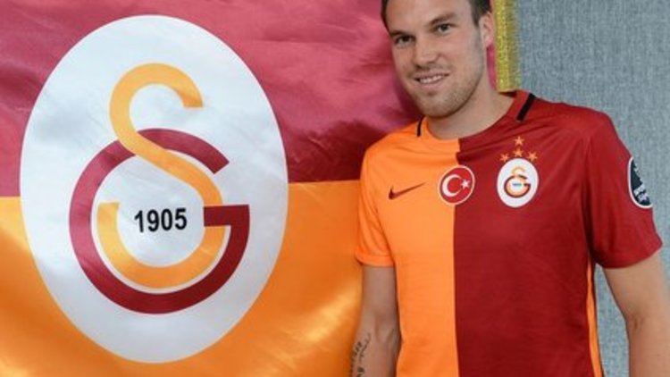 Geldi, tek maç oynamadı, gitti!