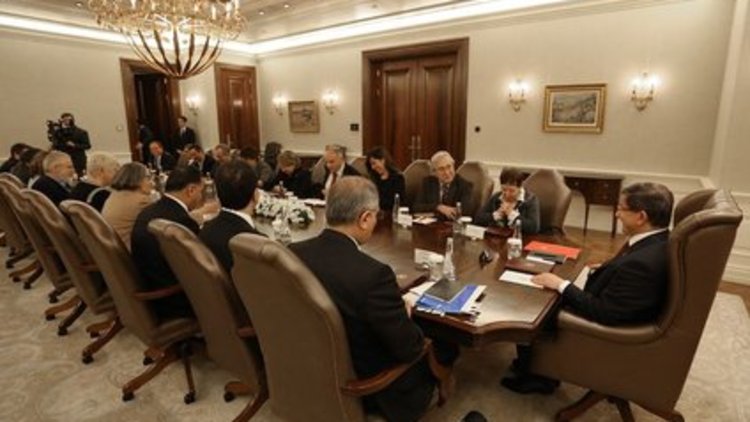 Aydınlarla buluşan Başbakan'dan talimat: BEKLETİLEN CENAZE VAR MI, ARAŞTIRILSIN