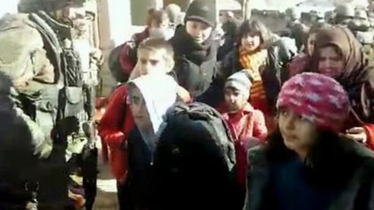 Silopi'de aksiyon filmi gibi tahliye operasyonu HADİ DAHA HIZLI TEYZE, ÇOCUKLAR KOŞUN!