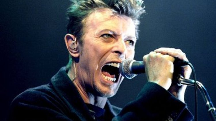 Rock yasta: David Bowie artık yok 