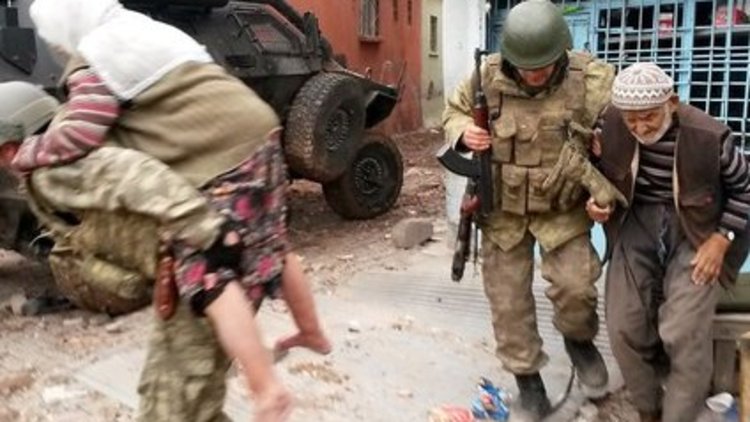 ESARETİ MEHMETÇİK BİTİRDİ