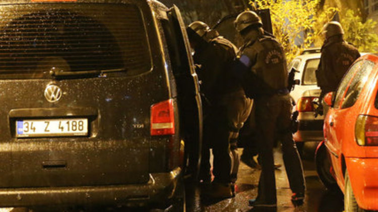 4 KİŞİ DAHA GÖZALTINDA