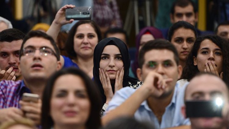 O GÜN GELDİ: 30 BİN ÖĞRETMENE ATAMA