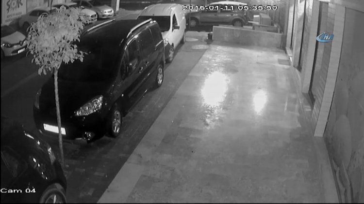 Laptop hırsızları kamerada