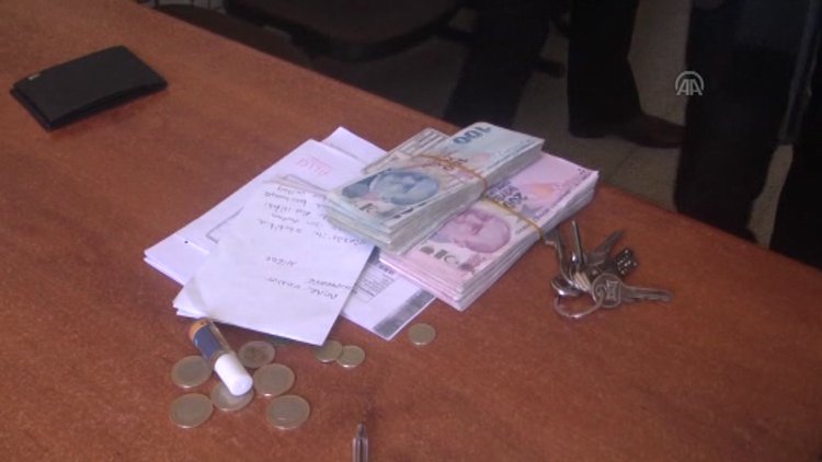 Bulduğu 28 bin 800 lirayı sahibine teslim etti