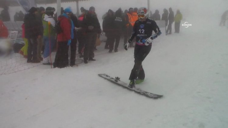 Snowboard'un kalbi Kayseri'de attı