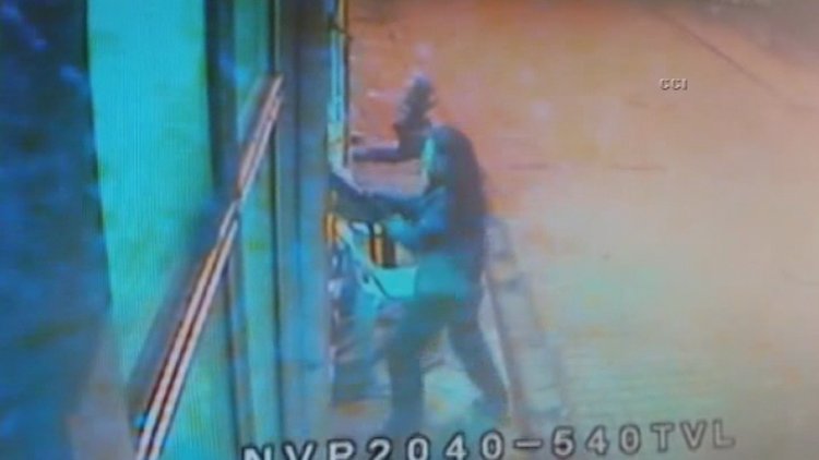 Tüfekle kahvehane baskını kamerada