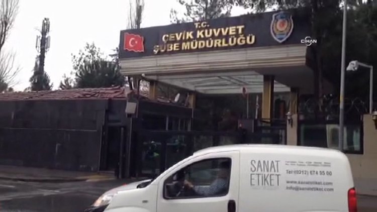 Bayrampaşa'da olay yerinden ilk görüntüler