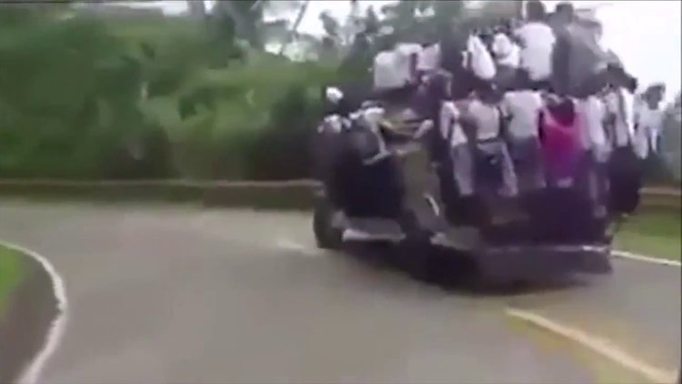 Filipinlerde okul servisi