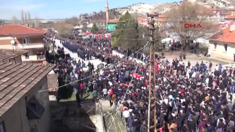 Kütahya Şehit uzman çavuşu 10 bin kişi uğurladı