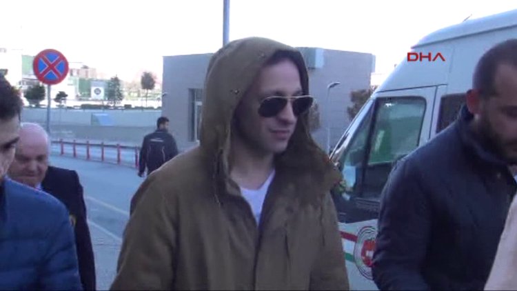 Kaan Tangöze ve Seçkin piriler 5 dakikada boşandı