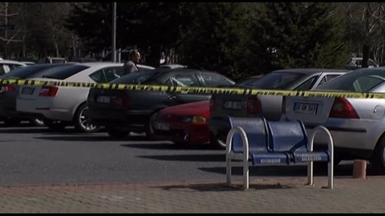 YGS öncesi araç üzerindeki düzenek polisi alarma geçirdi