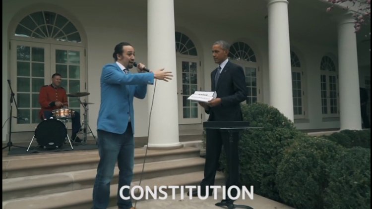 Başkan Obama freestyle rap için yardım etti