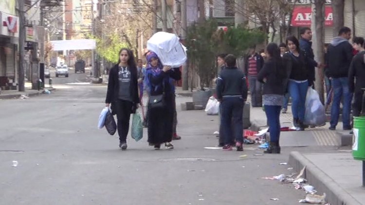 Sur'un ardından Bağlar'da da göç başladı