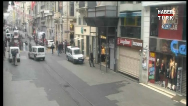 Taksim İstiklal caddesi'nde patlama meydana geldi