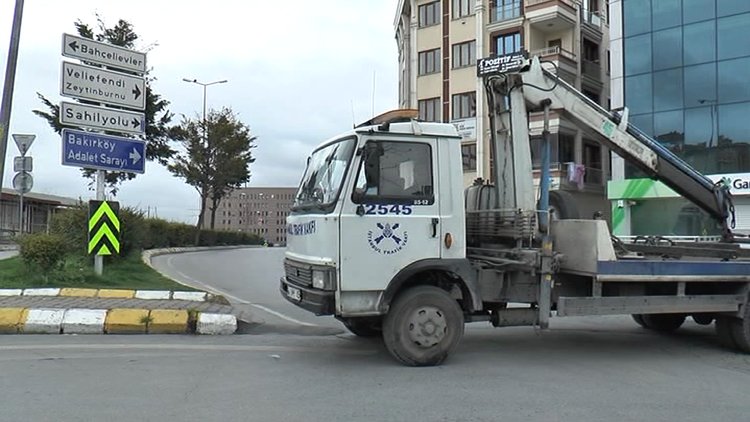 Bakırköy'de yollar kapatıldı