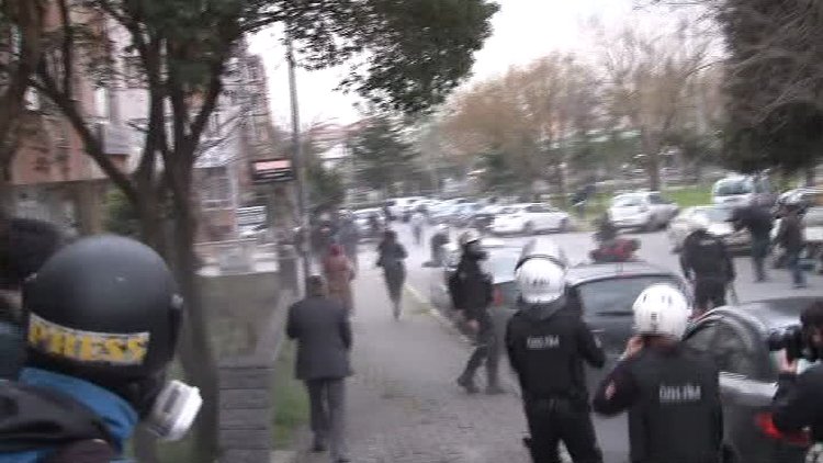 Bakırköy'de eylemci gruba müdahele