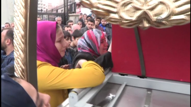 Şehit Süleyman İyikul Kürtçe ağıtlarla uğurlandı