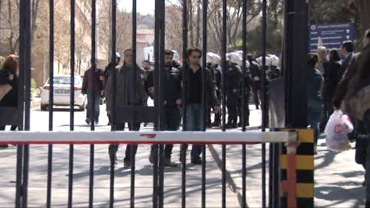 Ankara Üniversitesi'nde gerginlik