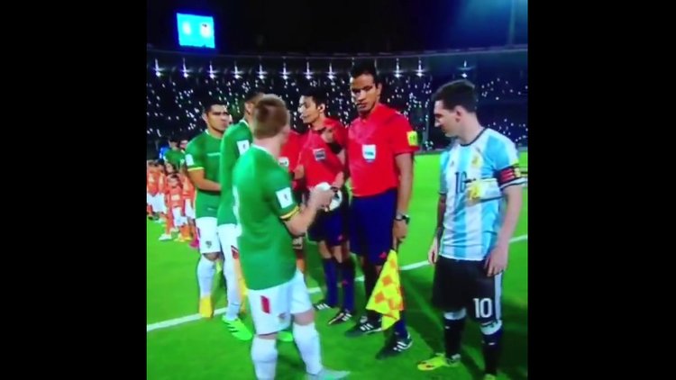 Messi elini uzatmadı