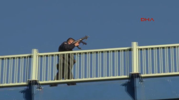 Haliç köprüsü civarında silah sesleri