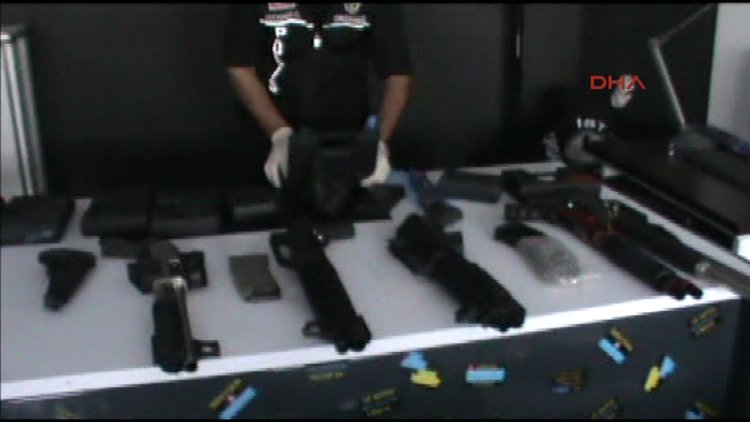 Uyuşturucu ile mücadele derneğinden cephanelik çıktı