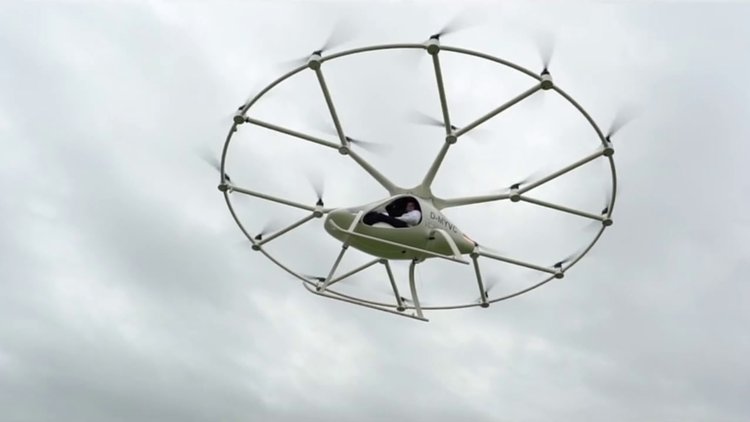 Drone’lar ile 'volocopter' yaptılar