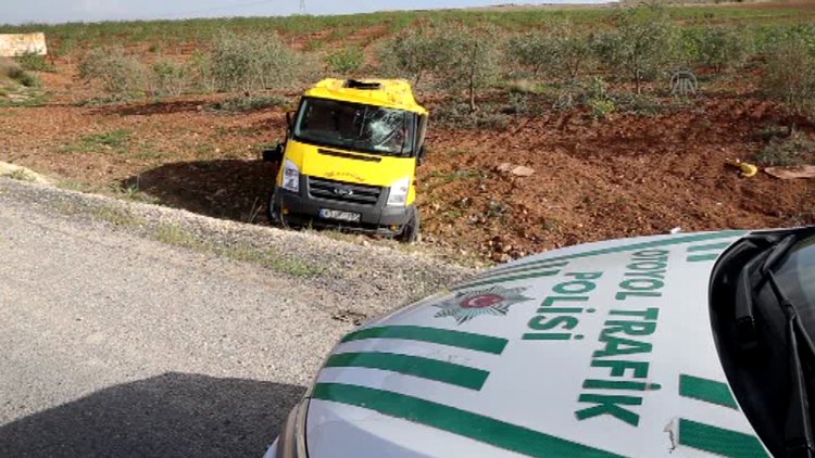 Şanlıurfa'da öğrenci servisi devrildi: 31 yaralı