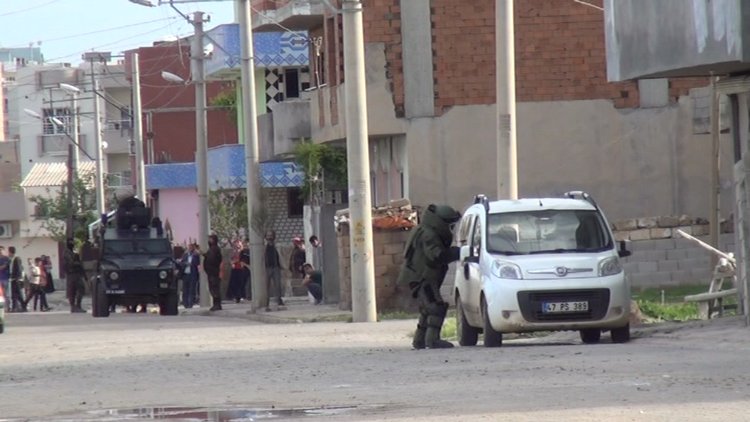 Şüpheli araç polisi alarma geçirdi